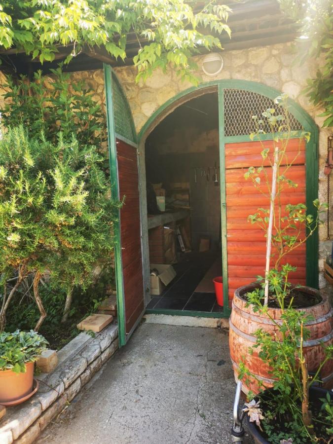 Apartmani Nikolina Ražanac Kültér fotó